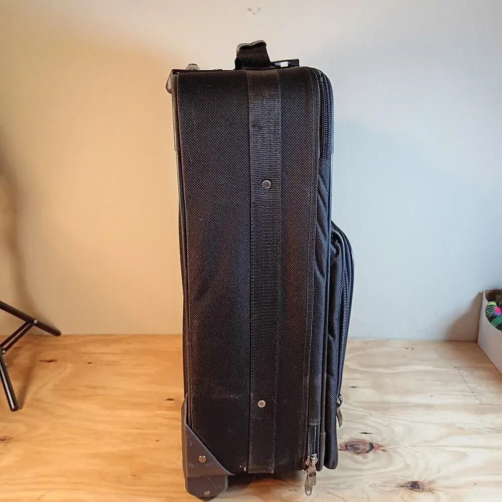 Vintage SUN Sports Black Softside Rolling Suitcase Luggage 2-Wheel Travel Bag